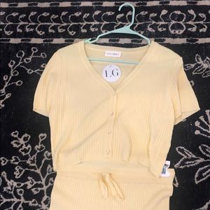 Yellow, comfy lounge set